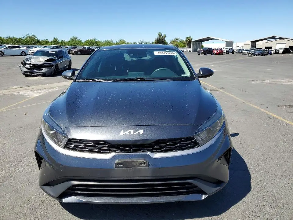 2022 KIA FORTE FE  