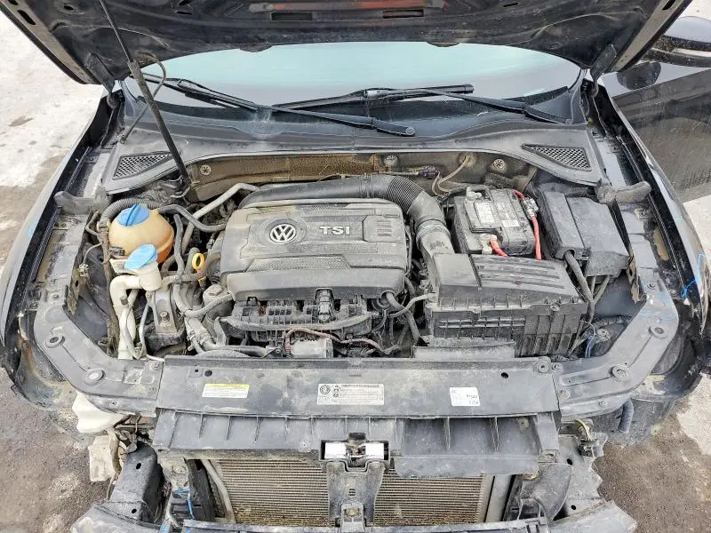 2015 VOLKSWAGEN PASSAT S  