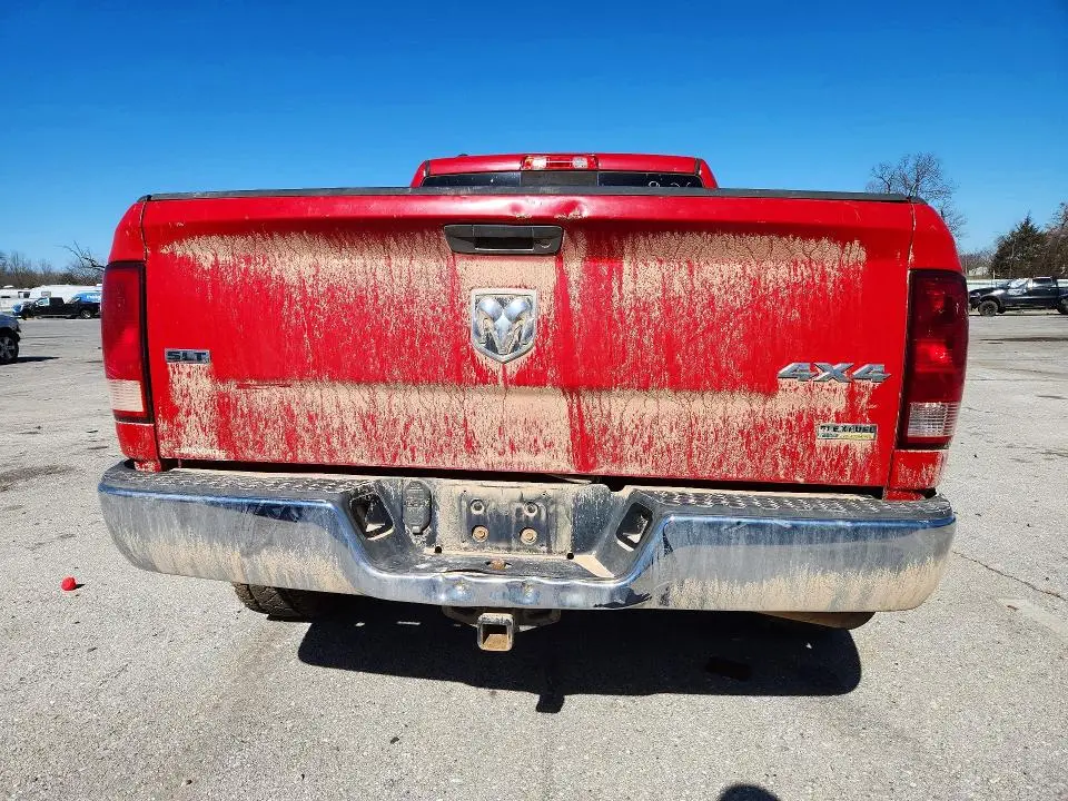 2013 RAM 1500 SLT  