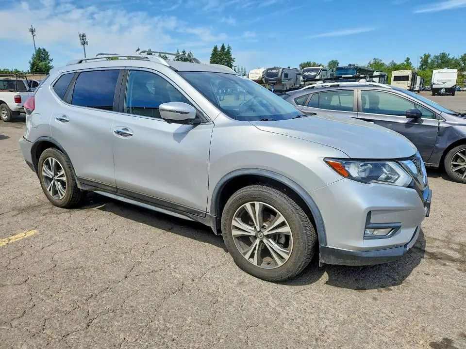 2019 NISSAN ROGUE SV  