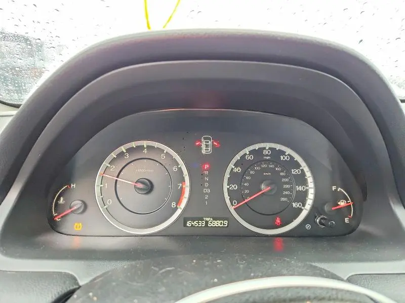 2010 HONDA ACCORD LX  