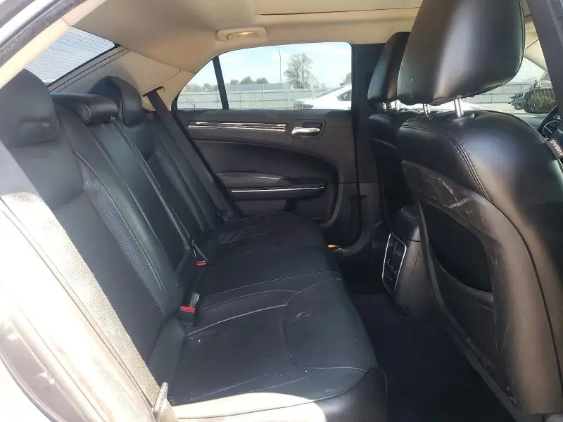 2016 CHRYSLER 300C   