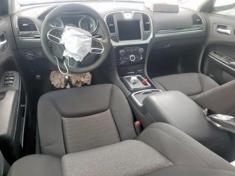 2023 CHRYSLER 300 TOURING  
