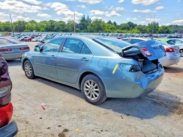 2011 TOYOTA CAMRY XLE  