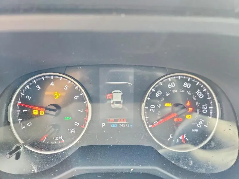 2022 TOYOTA RAV4 XLE  