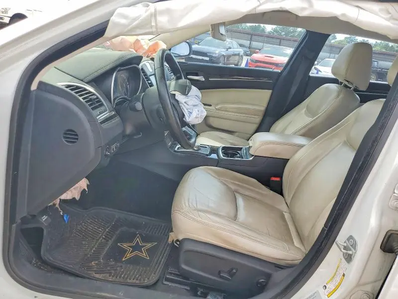 2015 CHRYSLER 300 LIMITED  