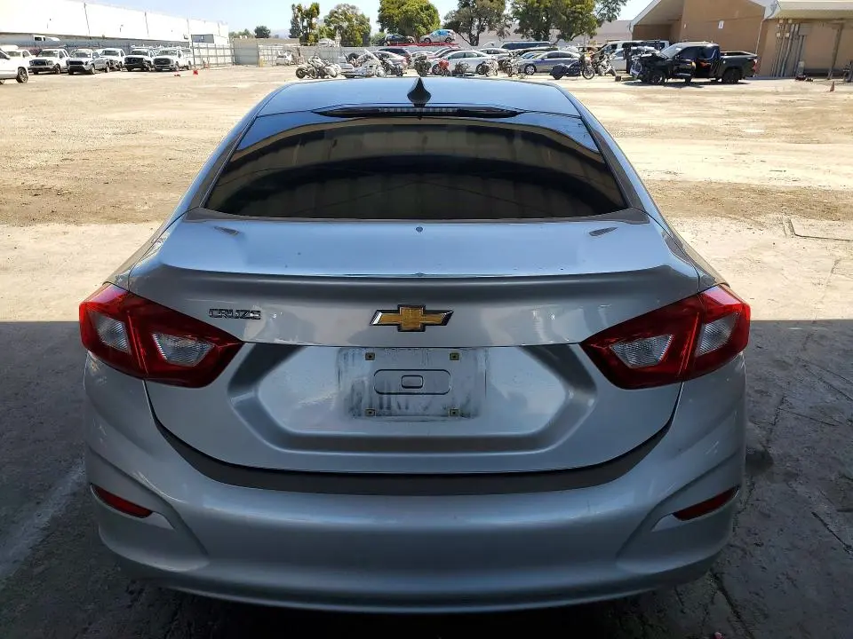 2016 CHEVROLET CRUZE LS  
