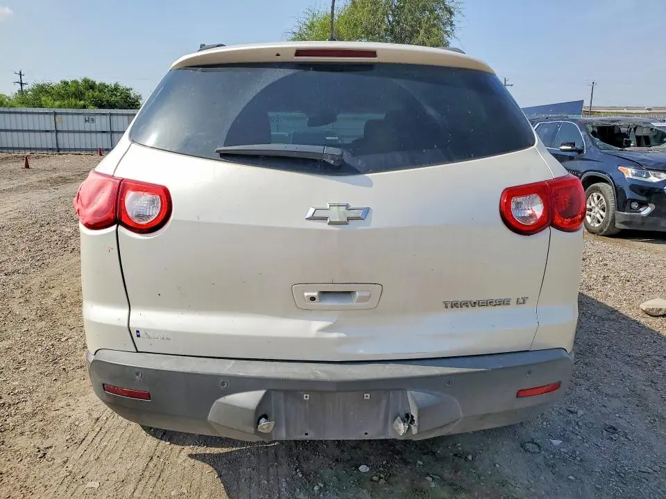 2012 CHEVROLET TRAVERSE LT  