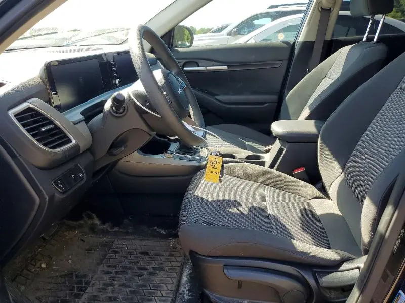 2025 KIA SELTOS LX  