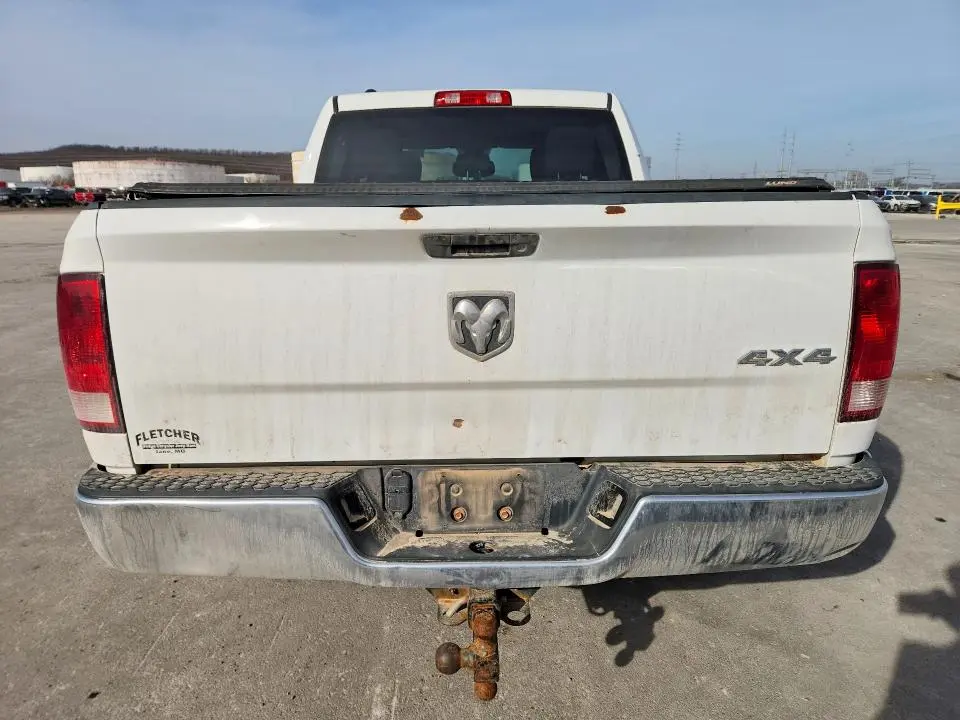 2016 RAM 1500 ST  