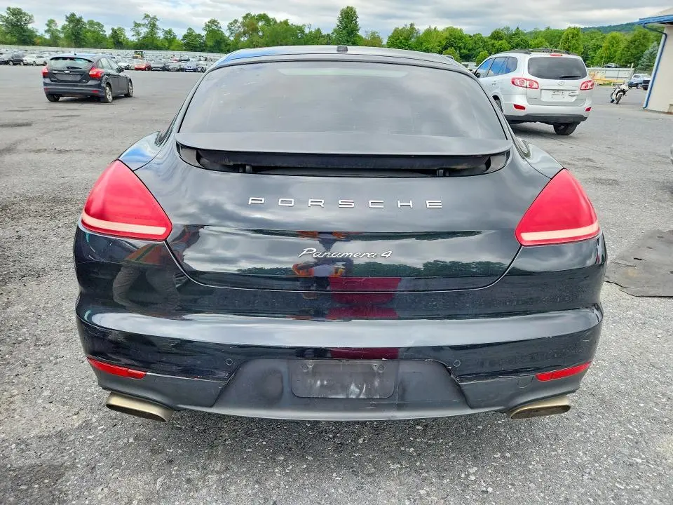 2015 PORSCHE PANAMERA 2  