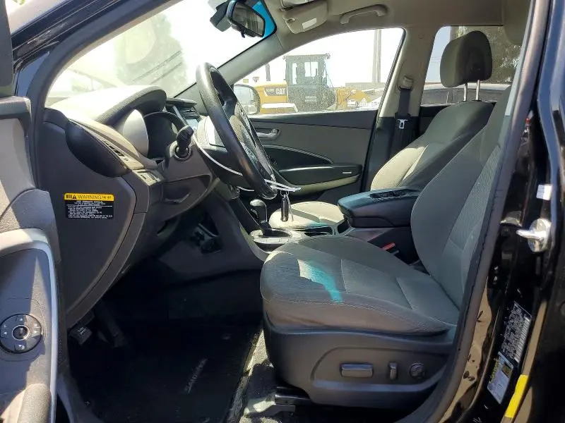 2017 HYUNDAI SANTA FE SE  