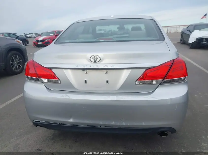 2011 TOYOTA AVALON LIMITED