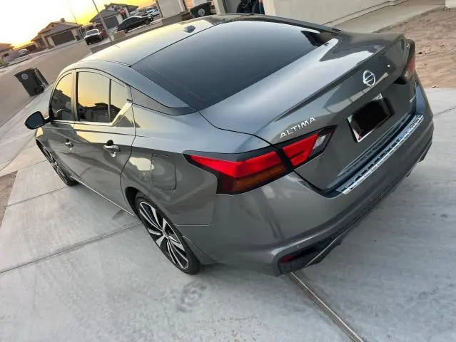 2022 NISSAN ALTIMA SR  