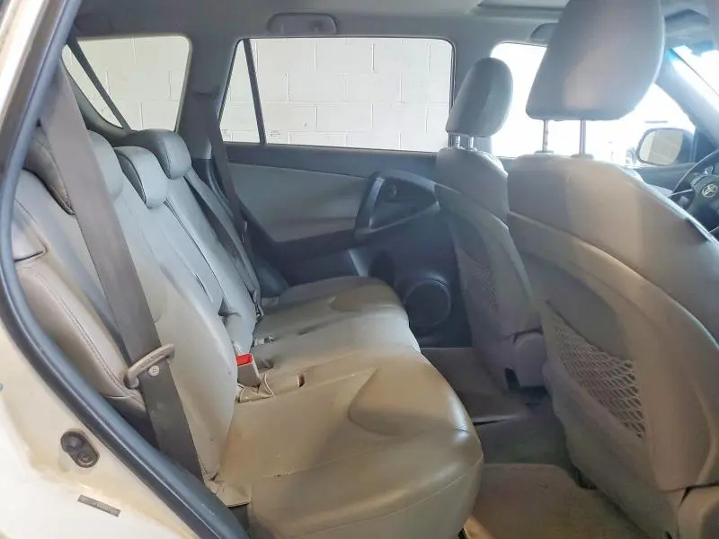2011 TOYOTA RAV4 LIMITED  