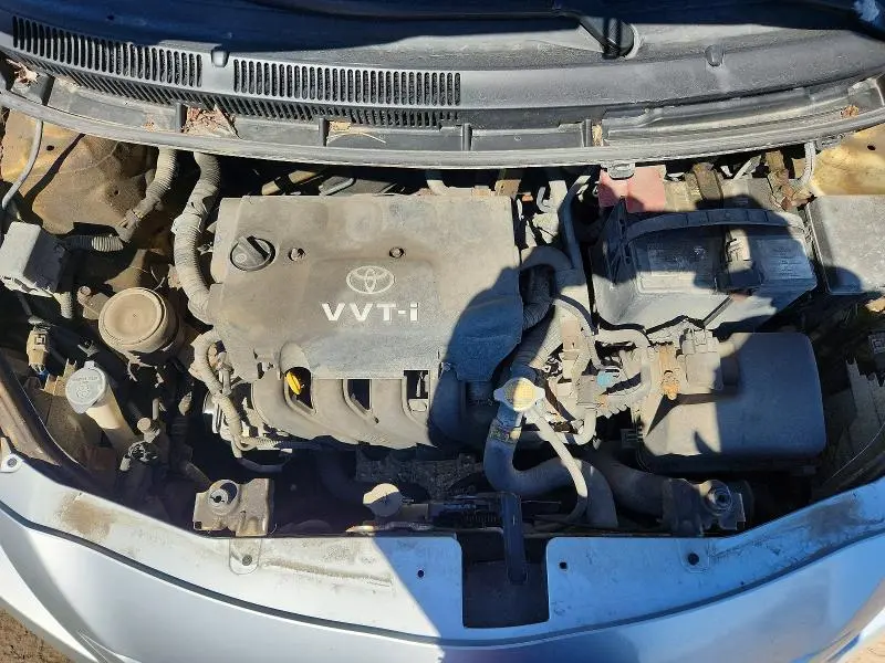 2010 TOYOTA YARIS BASE  