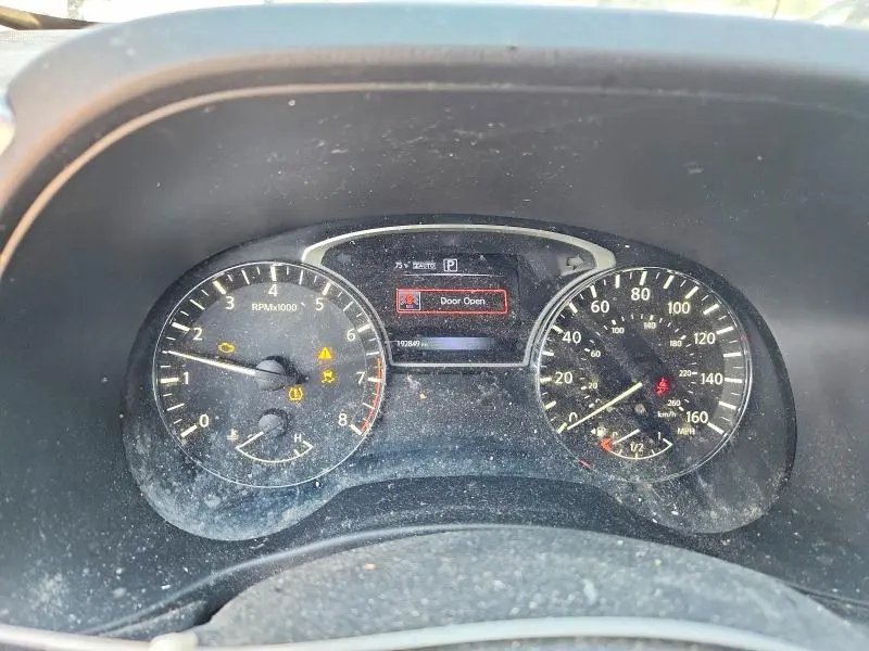 2017 NISSAN PATHFINDER SV  