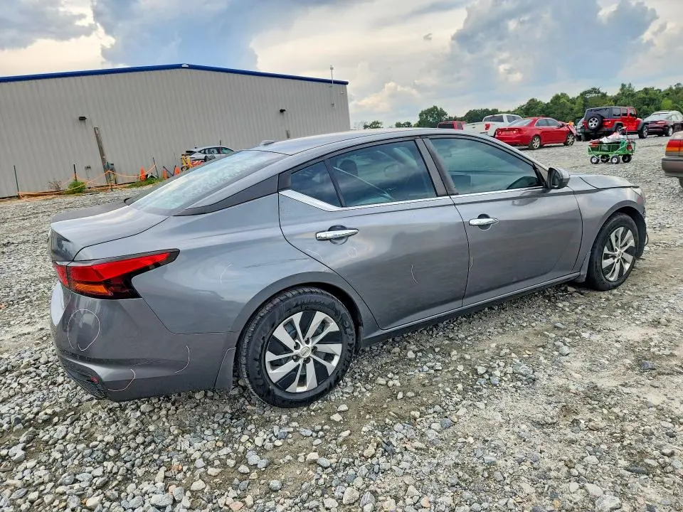 2019 NISSAN ALTIMA S  