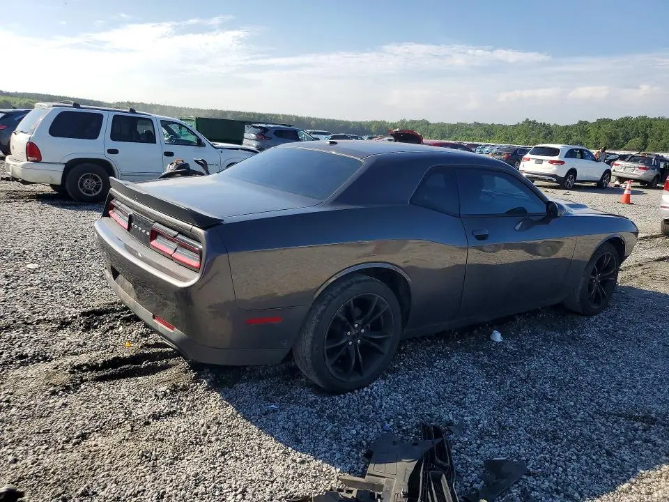 2016 DODGE CHALLENGER SXT  