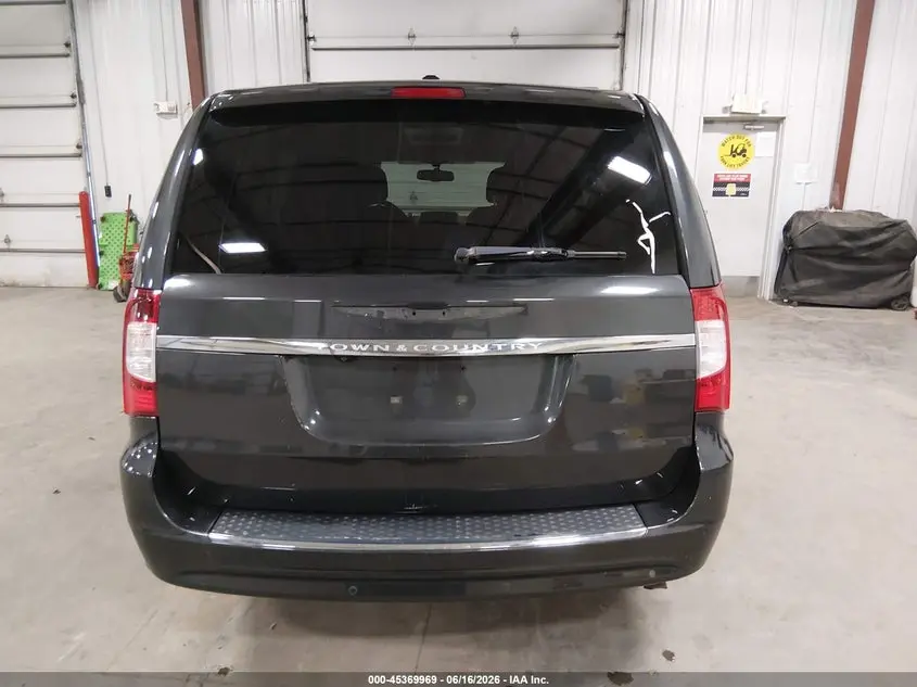 2011 CHRYSLER TOWN & COUNTRY TOURING