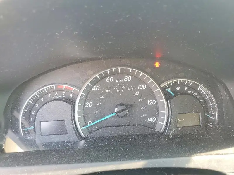 2014 TOYOTA CAMRY XLE  