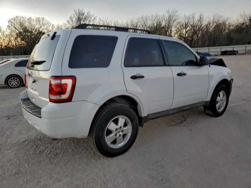 2012 FORD ESCAPE XLT  