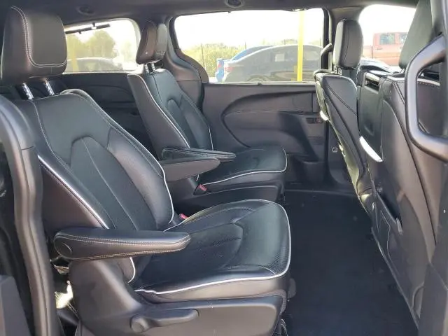 2022 CHRYSLER PACIFICA HYBRID LIMITED  