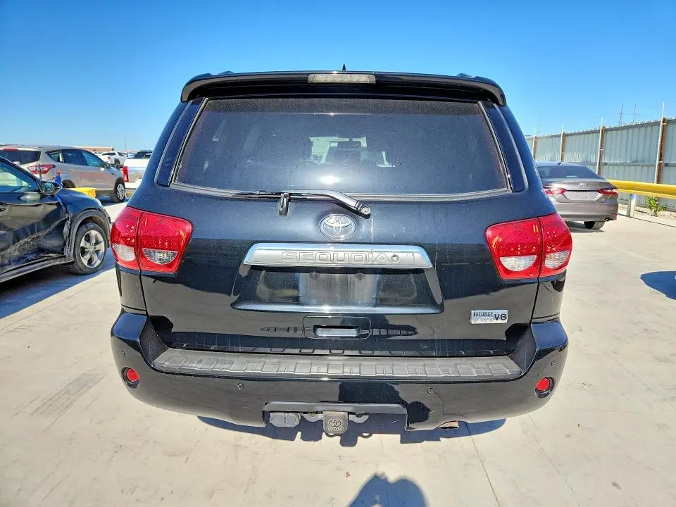 2016 TOYOTA SEQUOIA LIMITED  