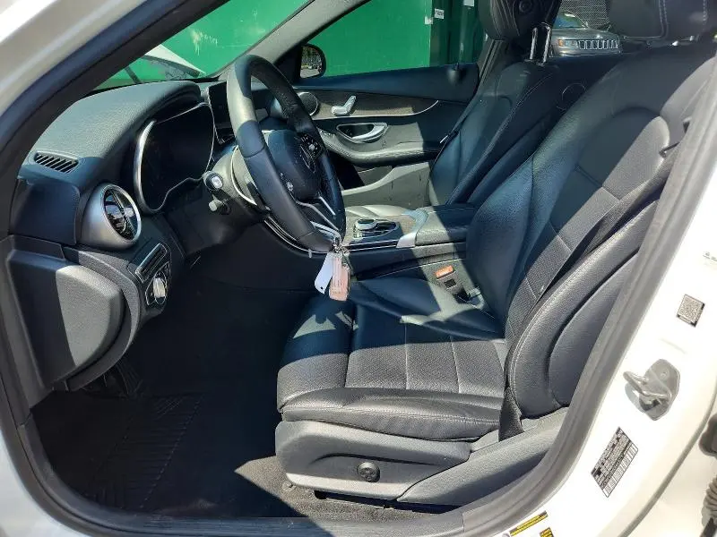 2019 MERCEDES-BENZ C 300  