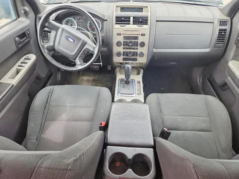 2010 FORD ESCAPE XLT  