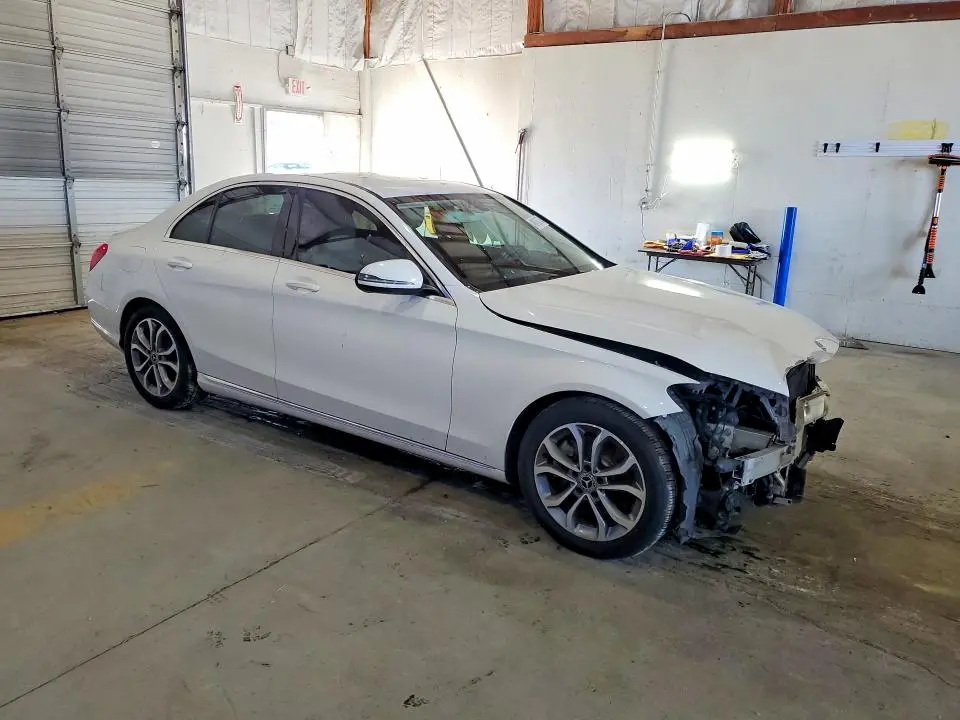 2017 MERCEDES-BENZ C 300  