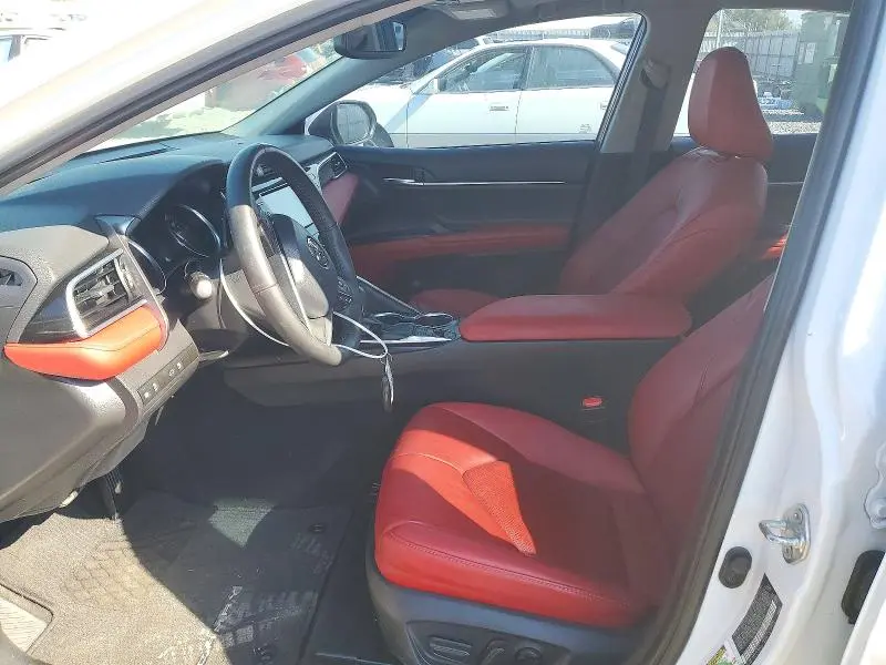 2018 TOYOTA CAMRY XSE  