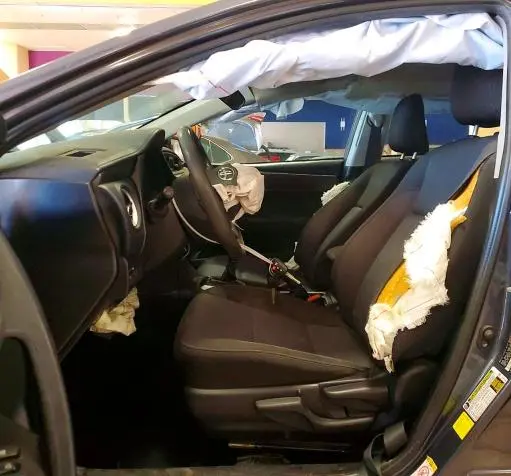 2017 TOYOTA COROLLA LE  