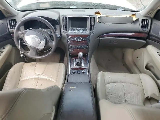 2011 INFINITI G37   