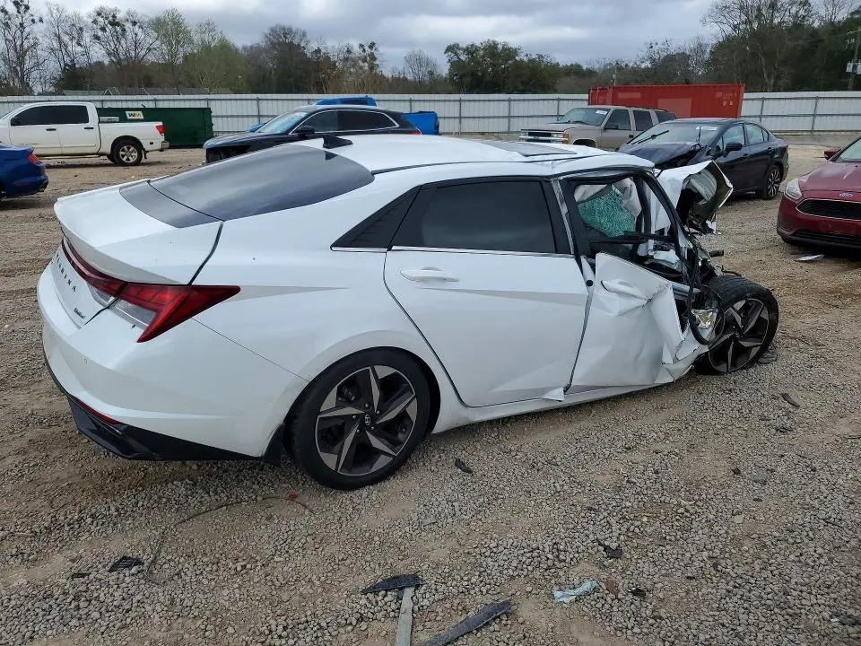 2022 HYUNDAI ELANTRA LIMITED  