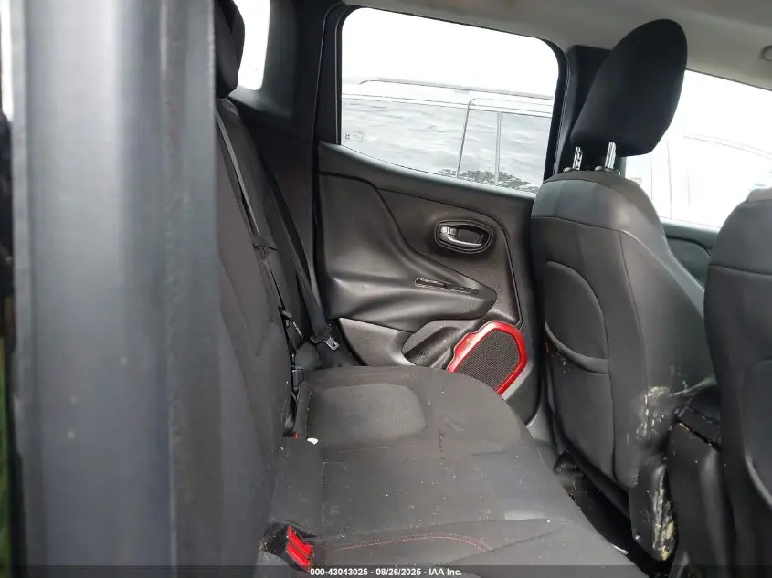 2016 JEEP RENEGADE TRAILHAWK