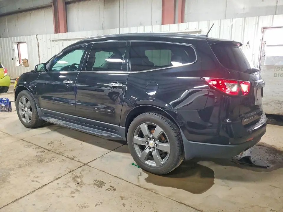 2017 CHEVROLET TRAVERSE LT  