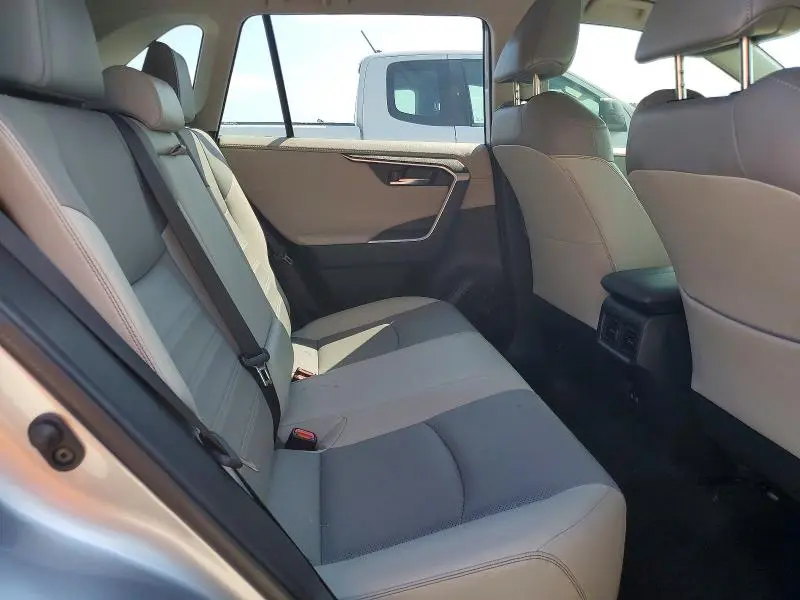 2020 TOYOTA RAV4 LIMITED  
