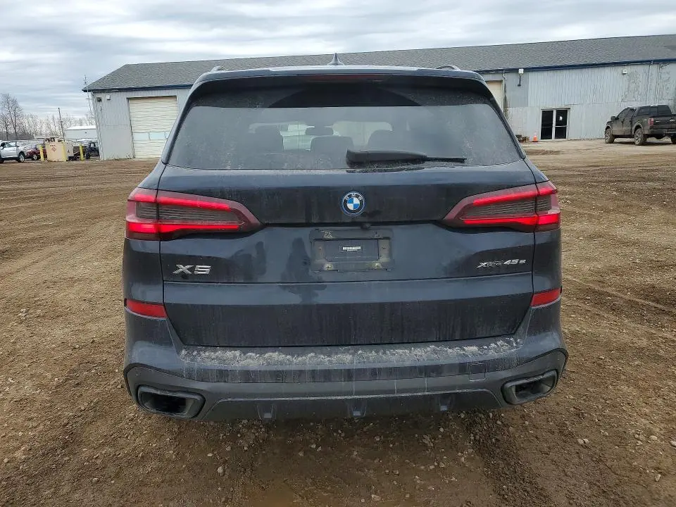 2023 BMW X5   