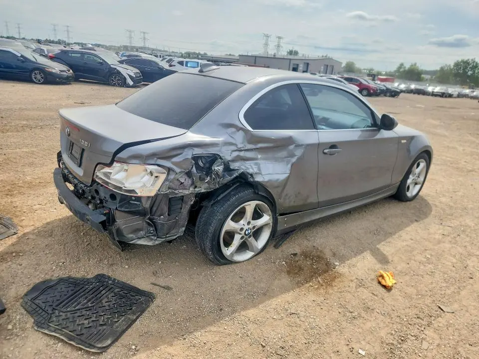 2011 BMW 128 I  