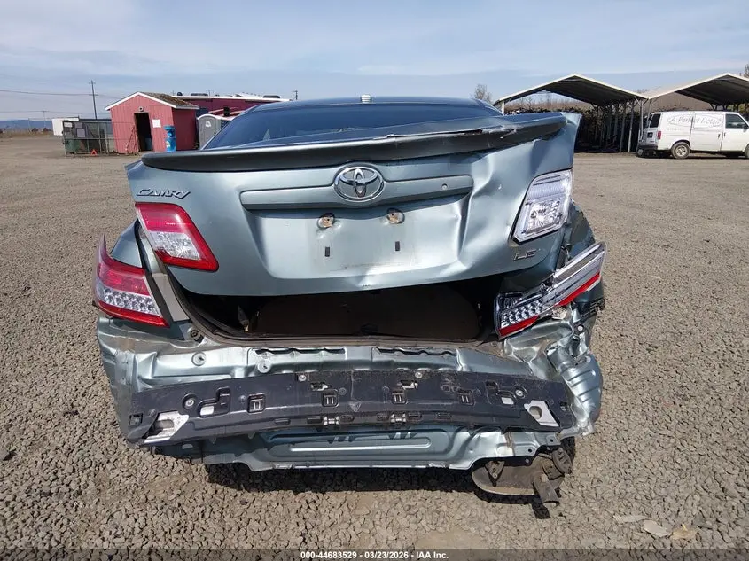 2011 TOYOTA CAMRY LE