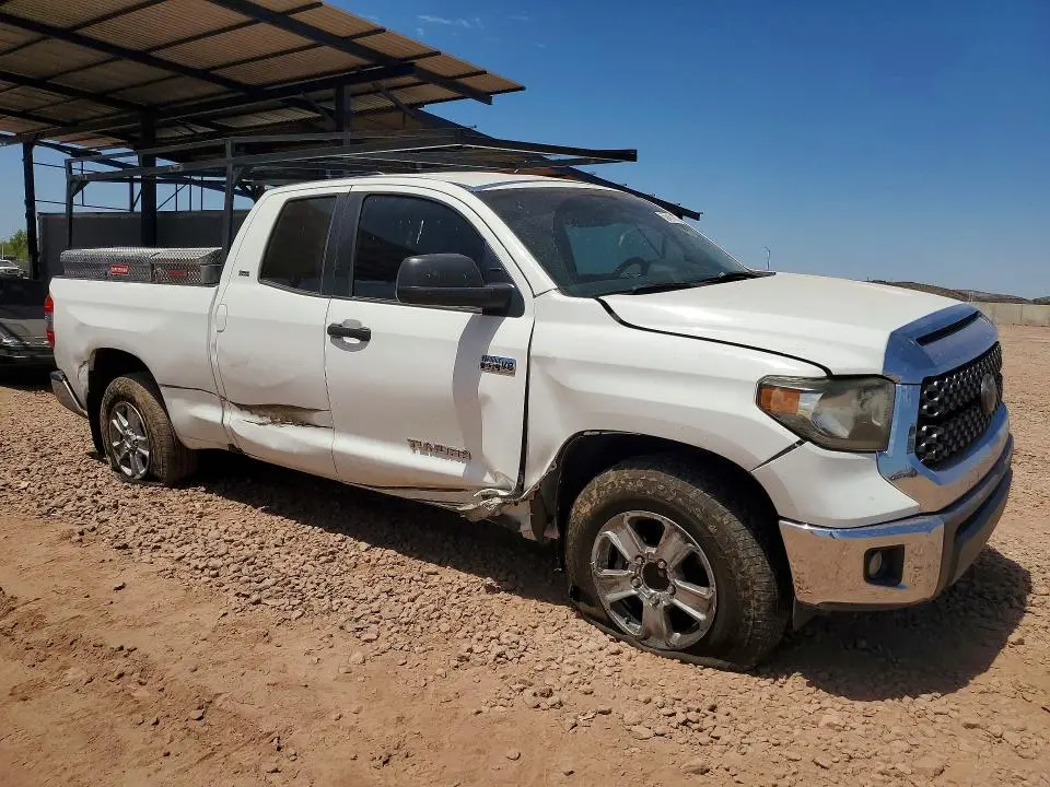2020 TOYOTA TUNDRA SR5  