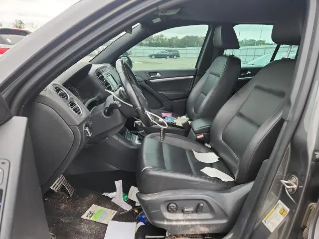 2016 VOLKSWAGEN TIGUAN S  