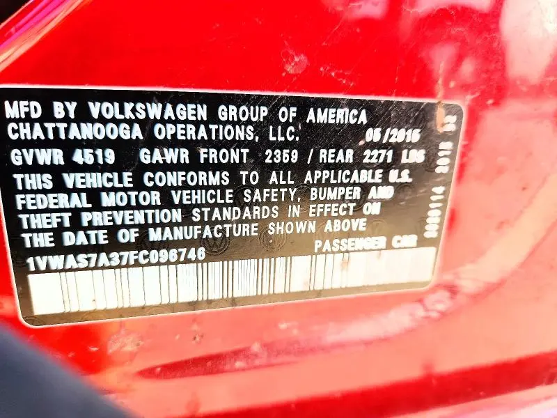 2015 VOLKSWAGEN PASSAT S  