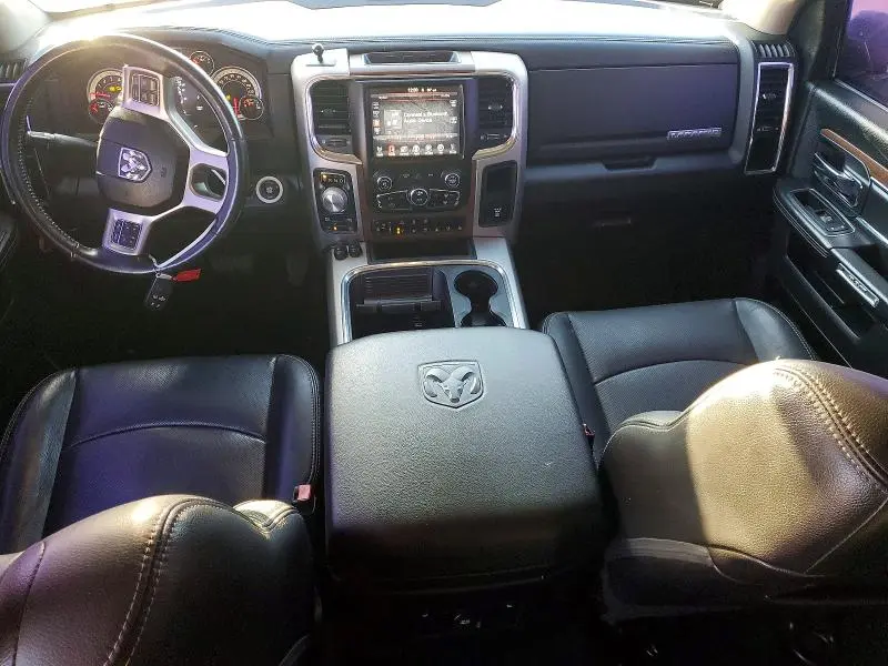 2016 RAM 1500 LARAMIE  