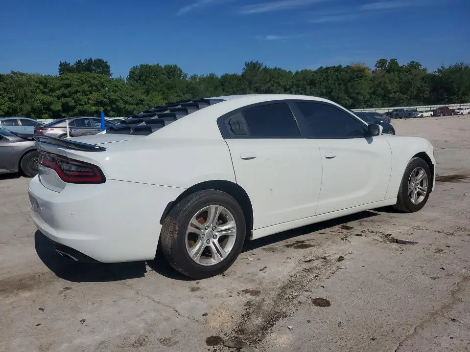 2019 DODGE CHARGER SXT  