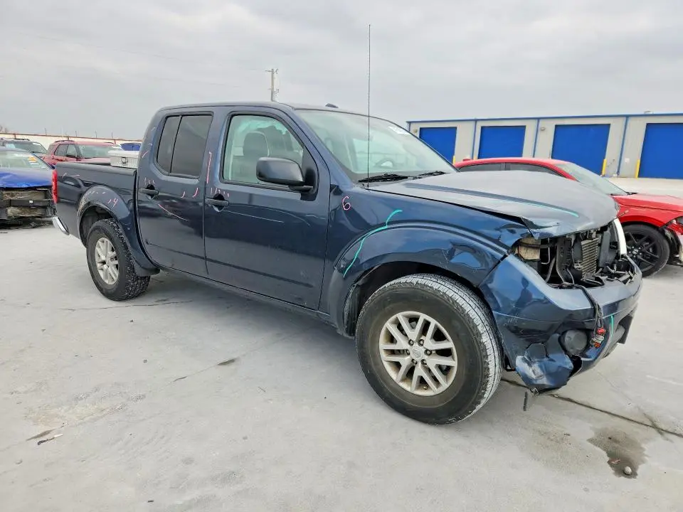 2016 NISSAN FRONTIER SV  