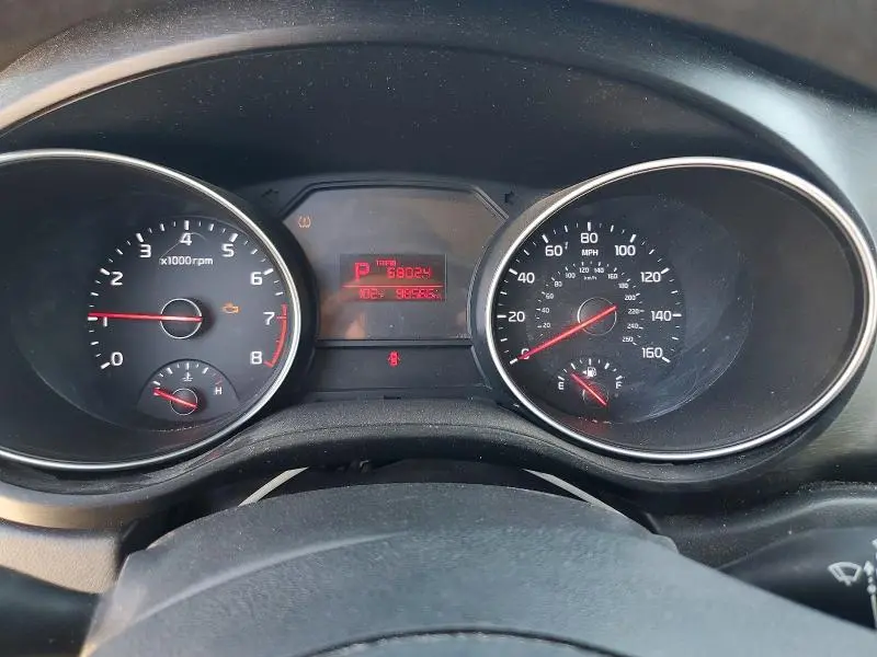 2015 KIA SEDONA LX  