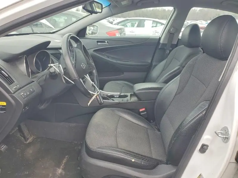 2013 HYUNDAI SONATA SE  