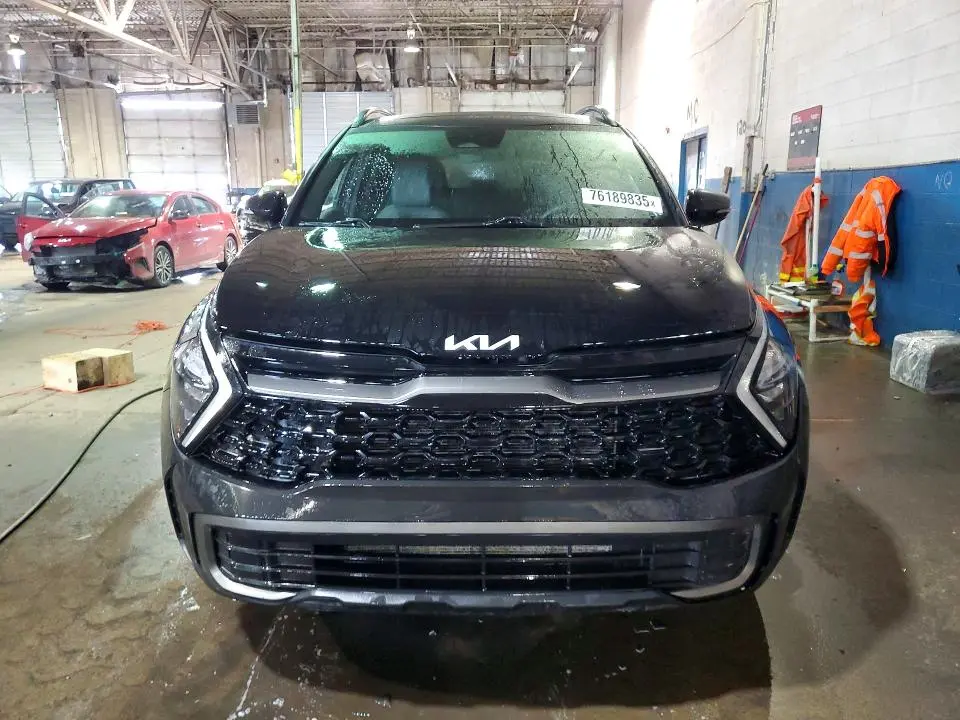 2023 KIA SPORTAGE X-LINE  